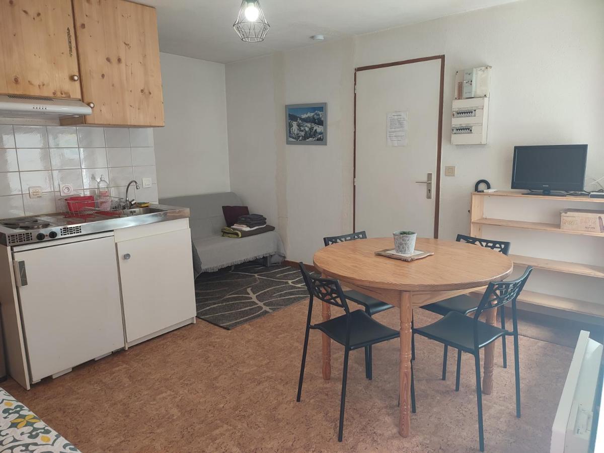 Studio 4 Personnes + Parking Prive Cauterets Exterior foto